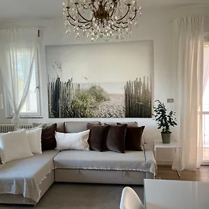 https://family-apartment-2-sirmione.it-lombardy.com
